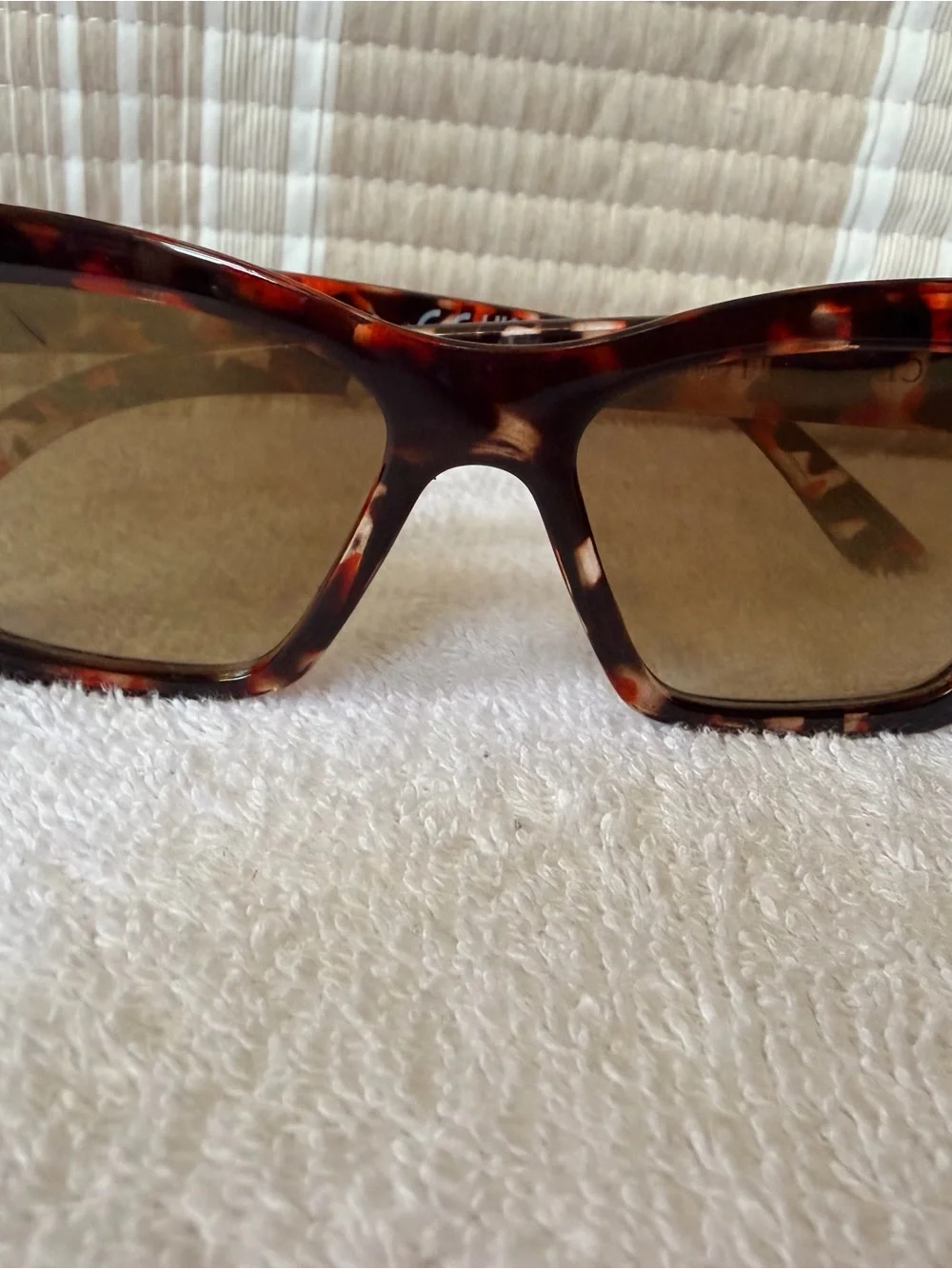 Vince Camuto Tortoise Cat Eye Sunglasses Brown Gradient Lenses
